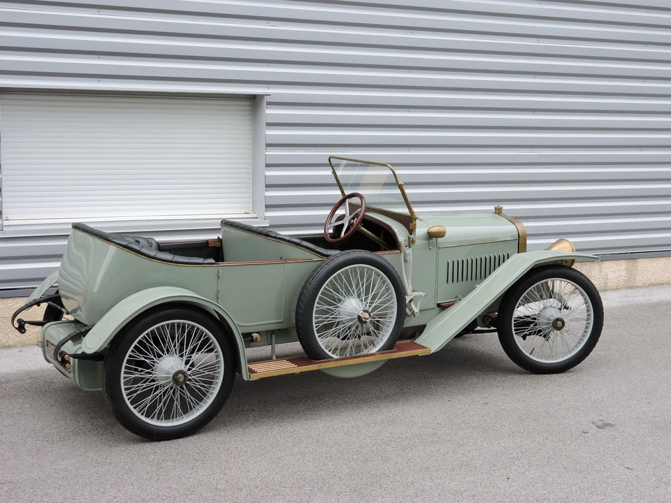 1913 Hispano-Suiza - Image 18 of 19