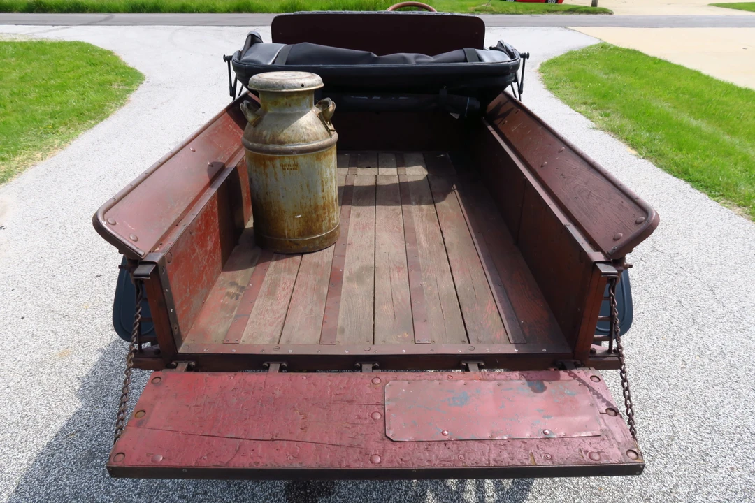 1913 International Harvester Pickup - Image 9 of 31
