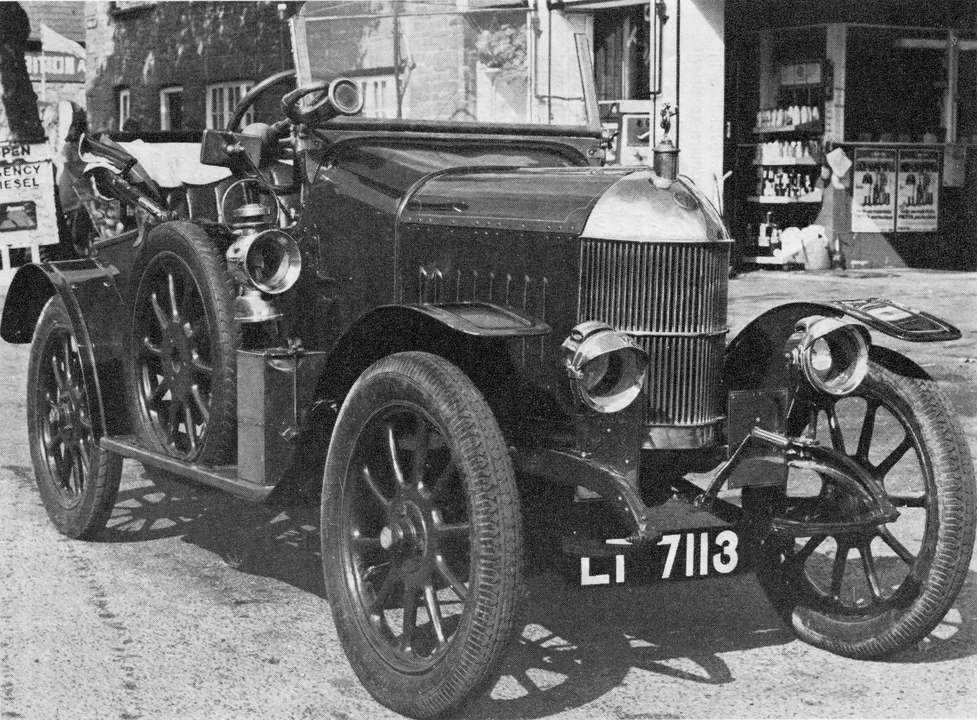 1913 Morris - Image 4 of 30