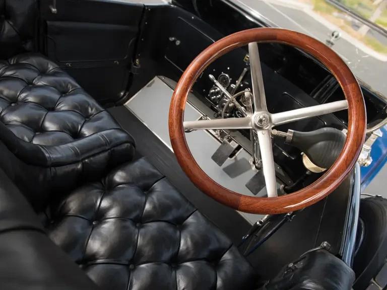 1913 Pierce-Arrow - Image 5 of 30