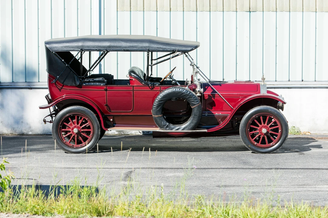1913 Pierce-Arrow - Image 4 of 31