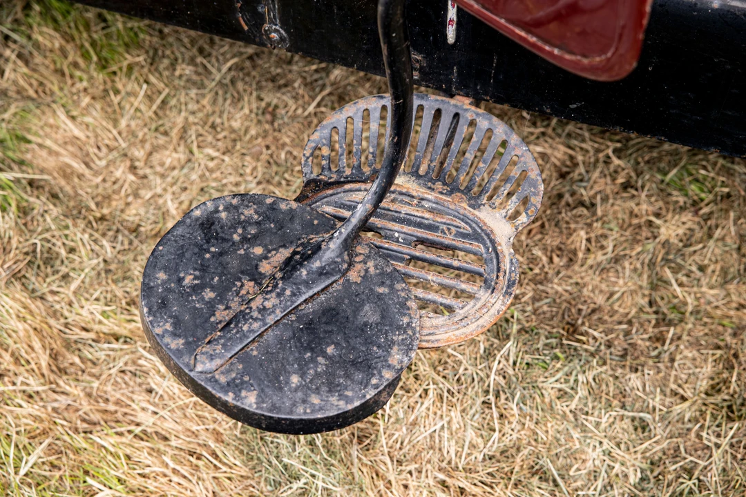 1913 Renault - Image 18 of 25