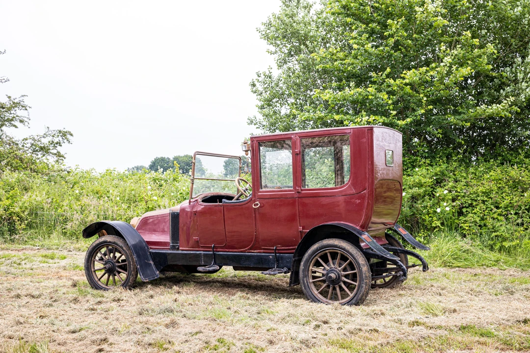 1913 Renault - Image 25 of 25