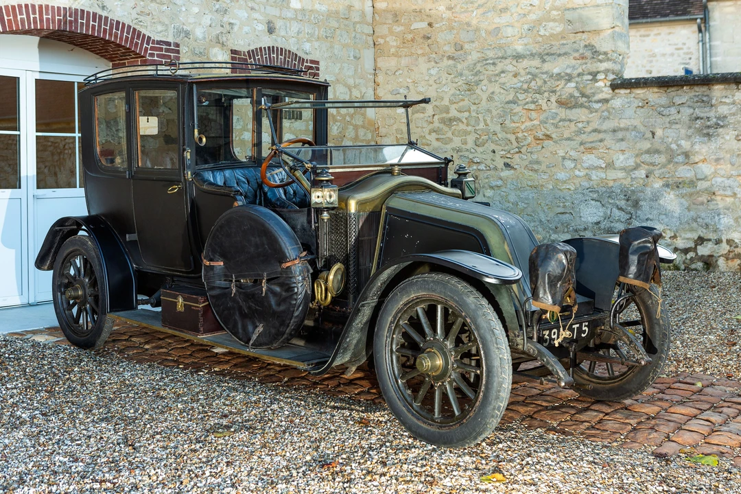1913 Renault - Image 5 of 31