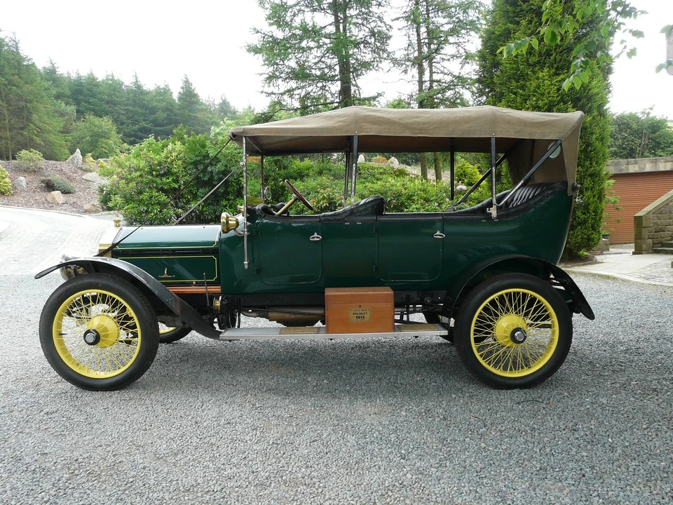 1913 Wolseley - Image 2 of 4