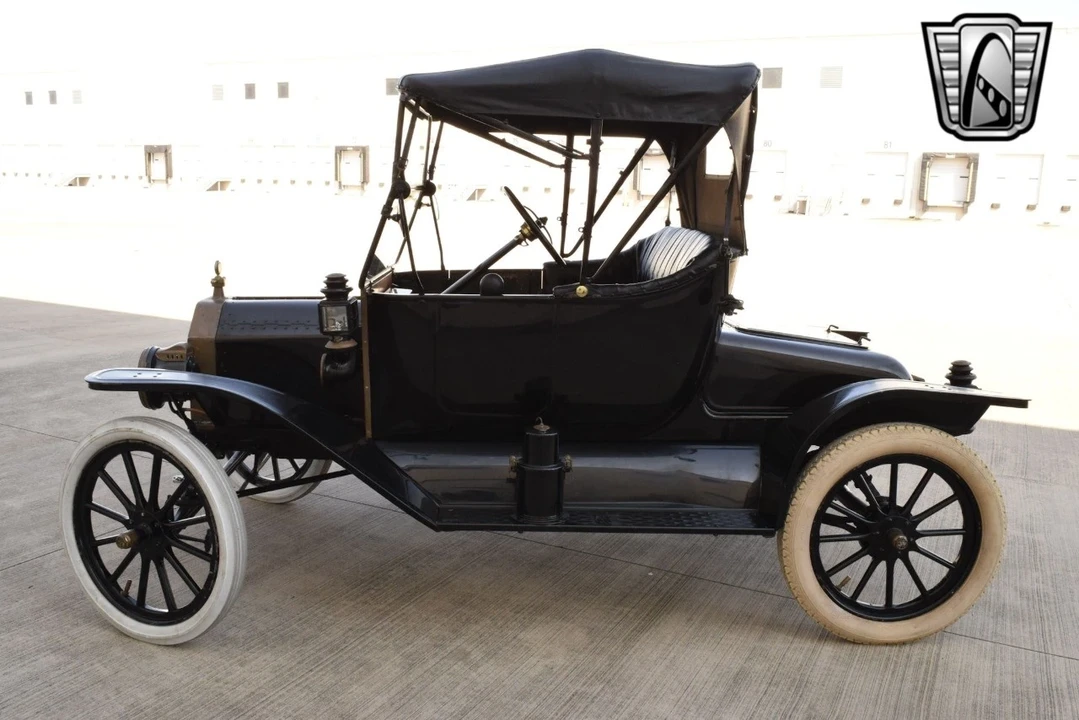 1914 Ford Model T - Image 3 of 12