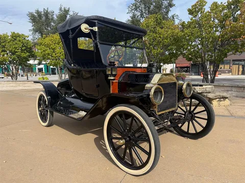 1914 Ford Model T Roadster