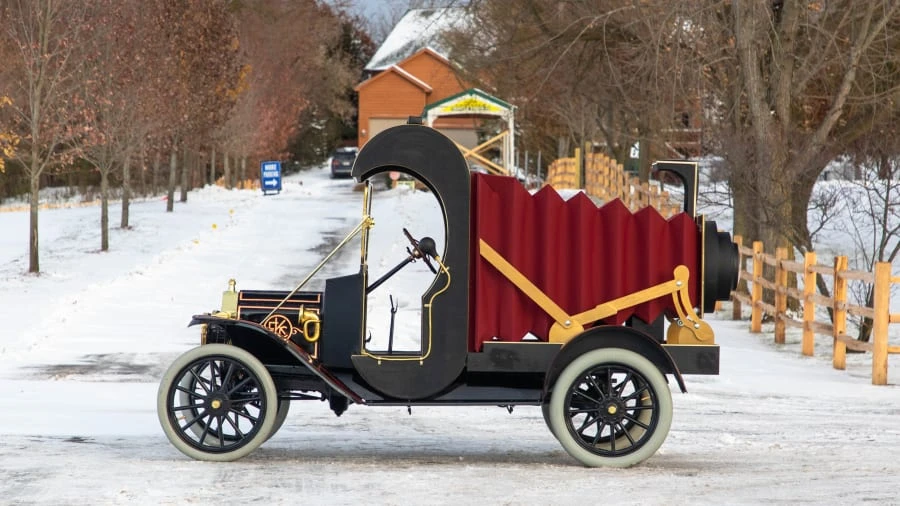 1914 Ford Model T Pickup & Model TT - Image 2 of 20