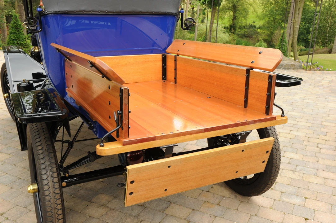 1914 Ford Model T Pickup & Model TT - Image 6 of 8