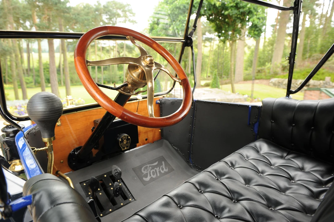 1914 Ford Model T Pickup & Model TT - Image 7 of 8