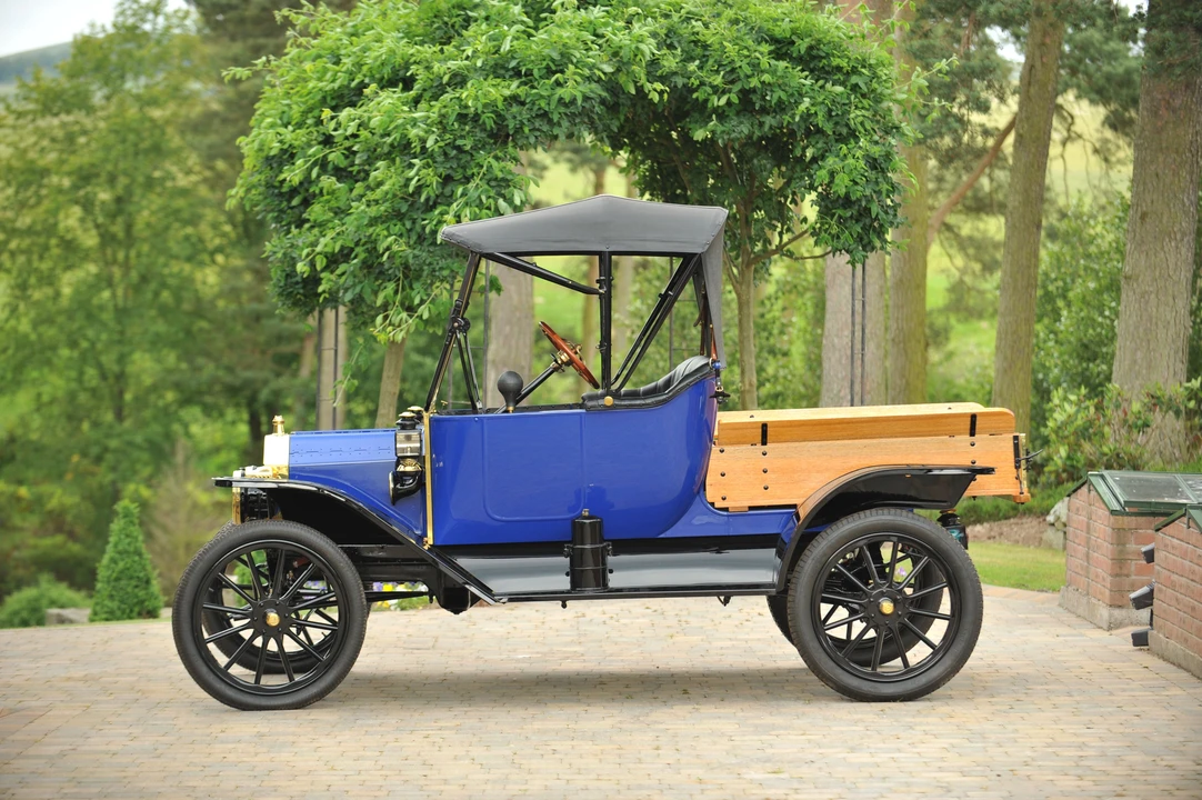 1914 Ford Model T Pickup & Model TT - Image 3 of 8