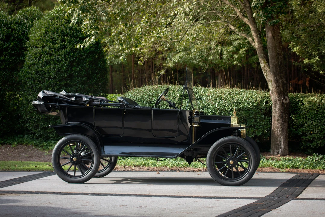1914 Ford Model T - Image 3 of 25