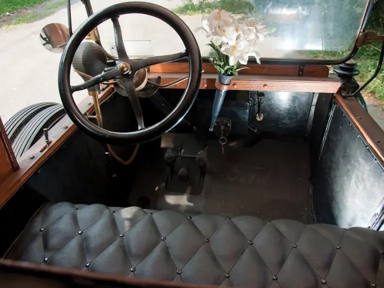 1914 Ford Model T Pickup & Model TT - Image 5 of 26