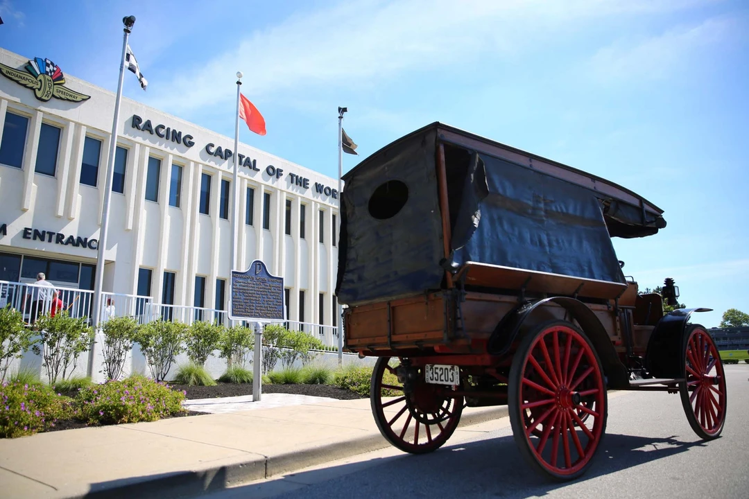 1914 International Harvester Pickup - Image 2 of 31