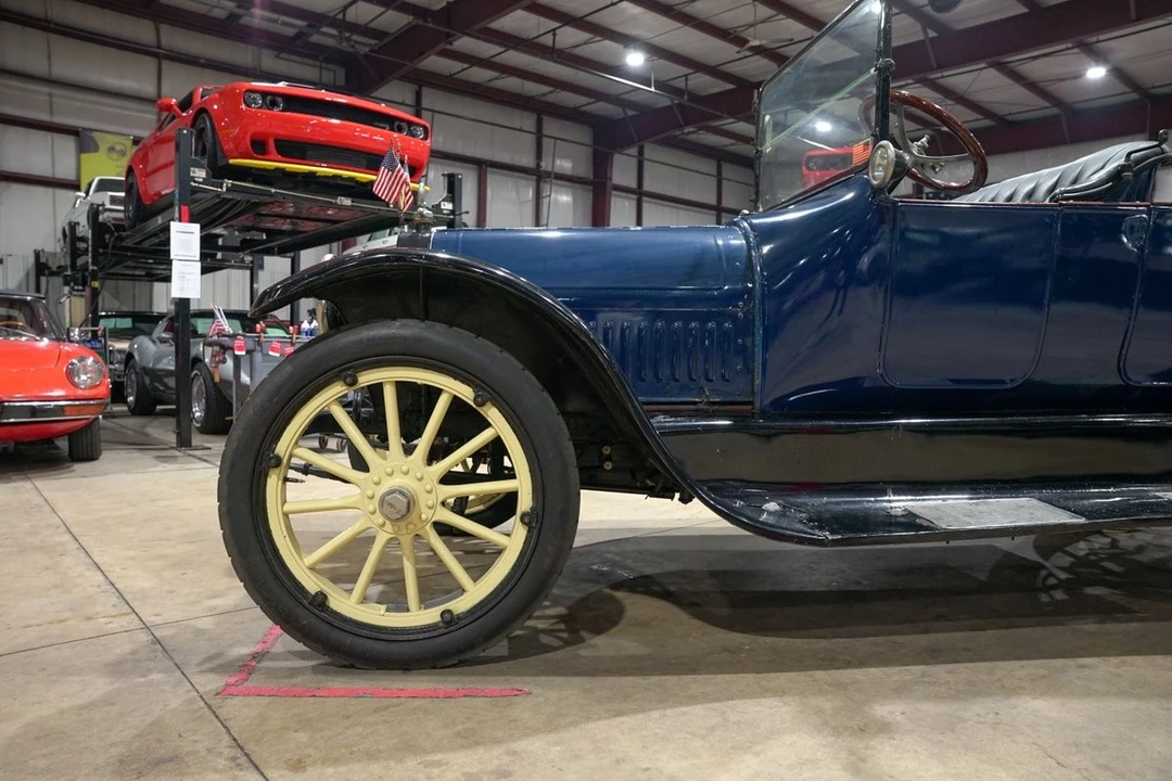 1914 Studebaker - Image 3 of 12