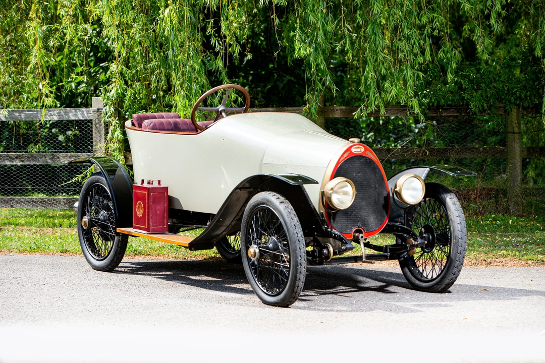 Bugatti - Image 15 of 28