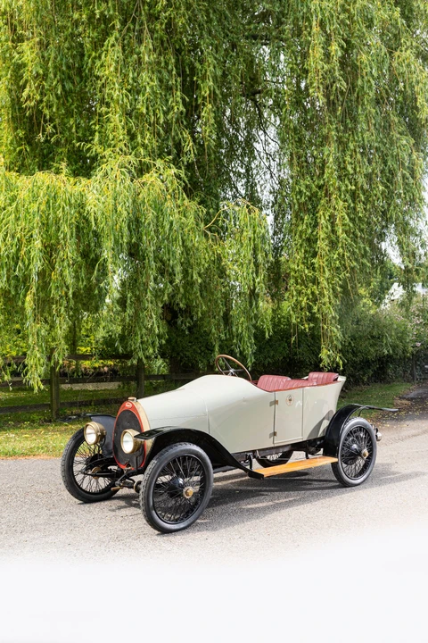 Bugatti - Image 7 of 28