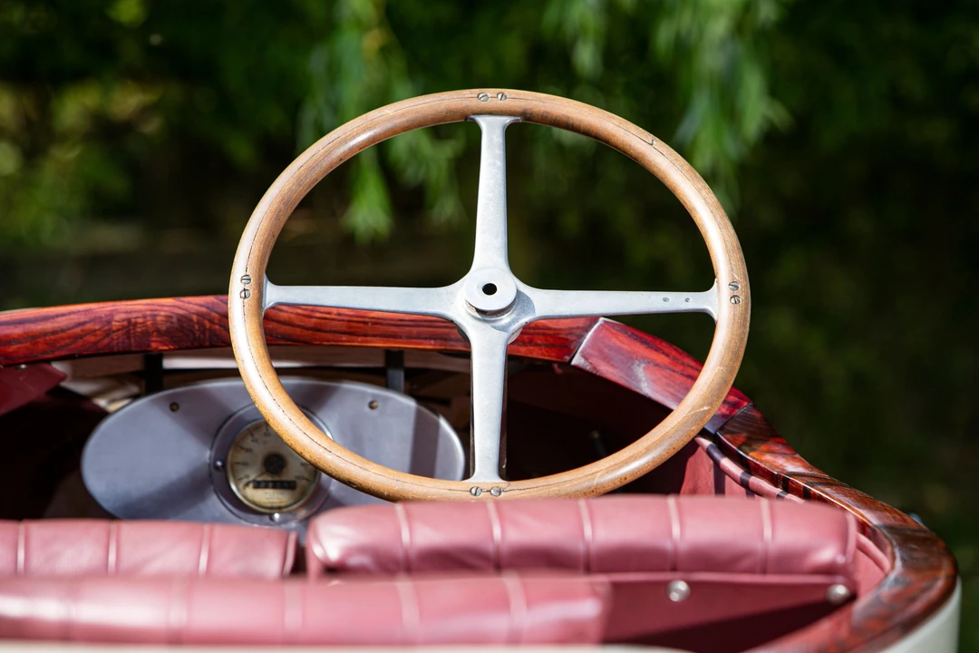 Bugatti - Image 9 of 28