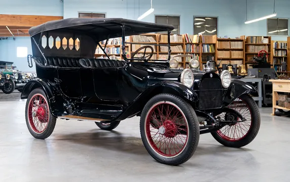 1915 Dodge 30-35 Touring