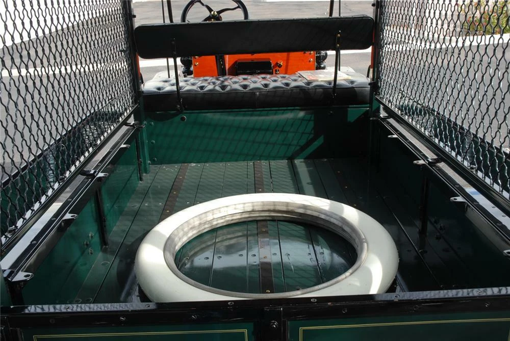 1915 Ford Model T Pickup & Model TT - Image 6 of 7