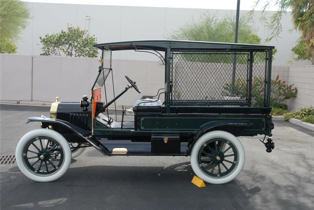 1915 Ford Model T Pickup & Model TT - Image 7 of 7