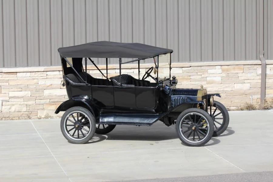 1915 Ford Model T - Image 2 of 11