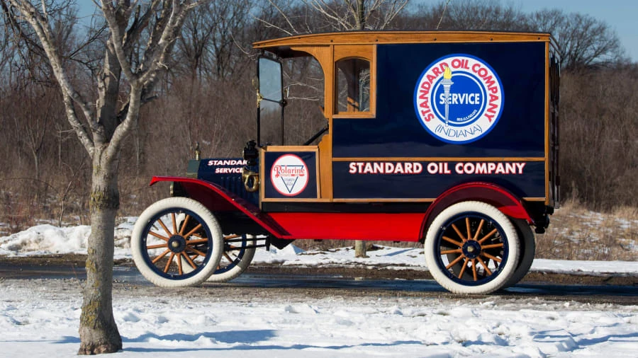 1915 Ford Model T Pickup & Model TT - Image 2 of 12