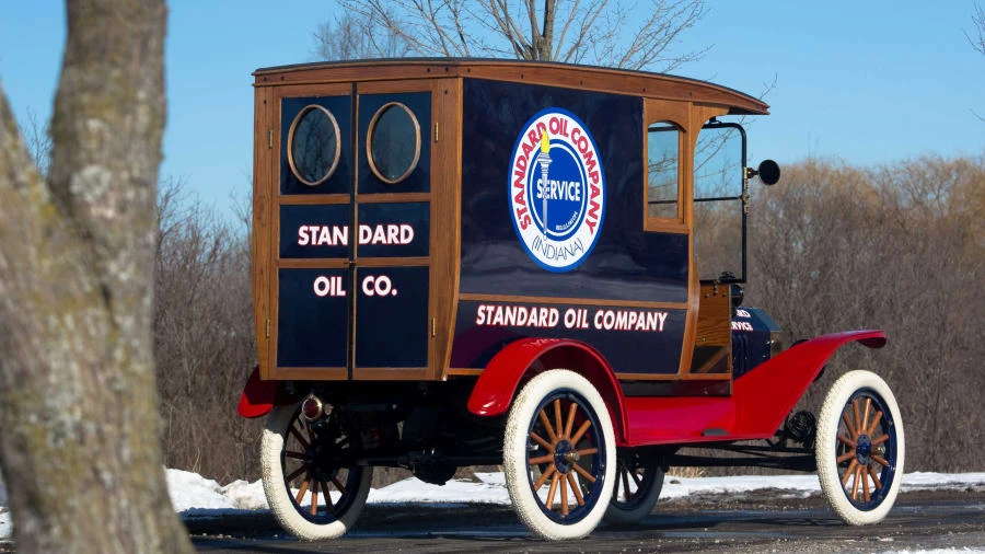 1915 Ford Model T Pickup & Model TT - Image 3 of 12