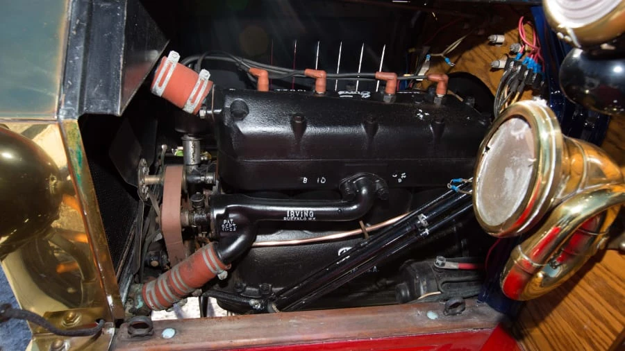 1915 Ford Model T Pickup & Model TT - Image 7 of 12