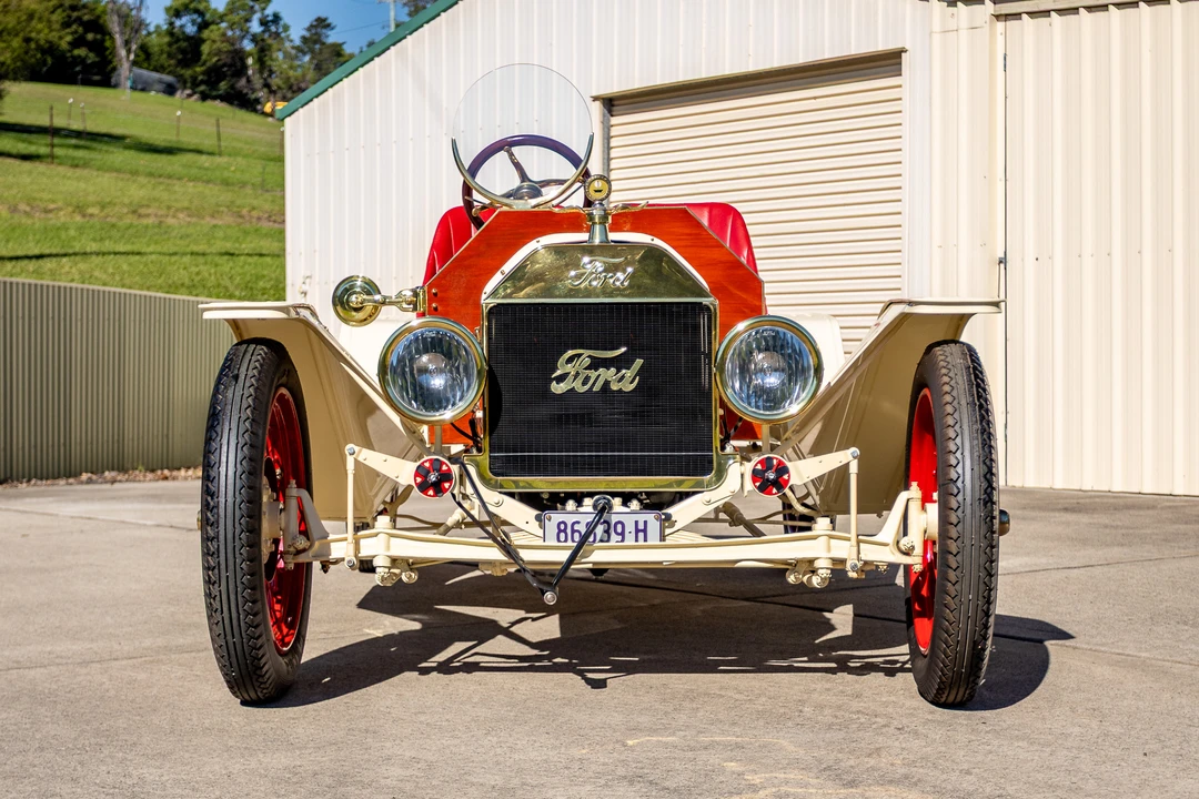 1915 Ford Model T - Image 2 of 31