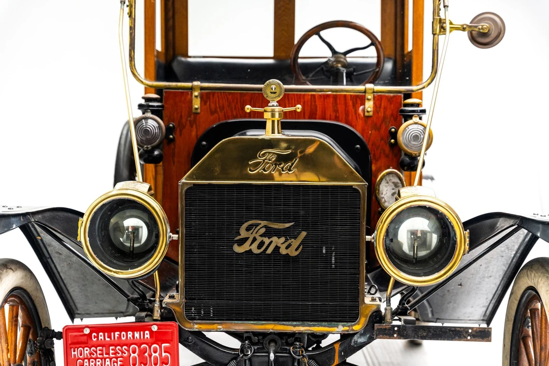 1915 Ford Model T Pickup & Model TT - Image 9 of 31