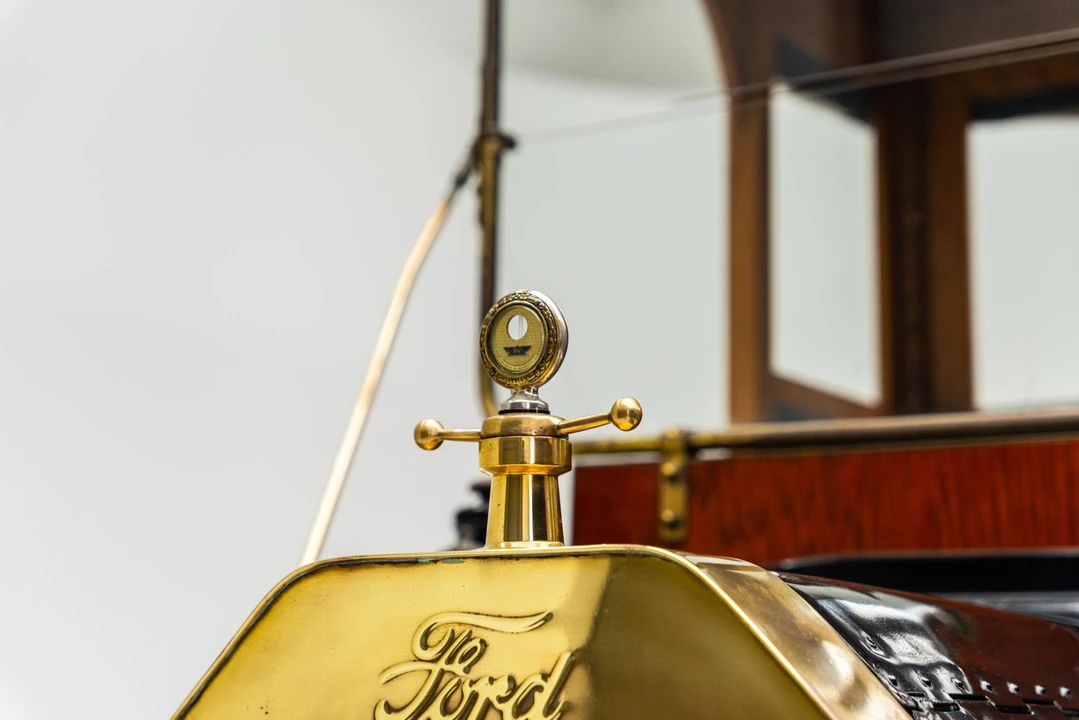 1915 Ford Model T Pickup & Model TT - Image 12 of 31
