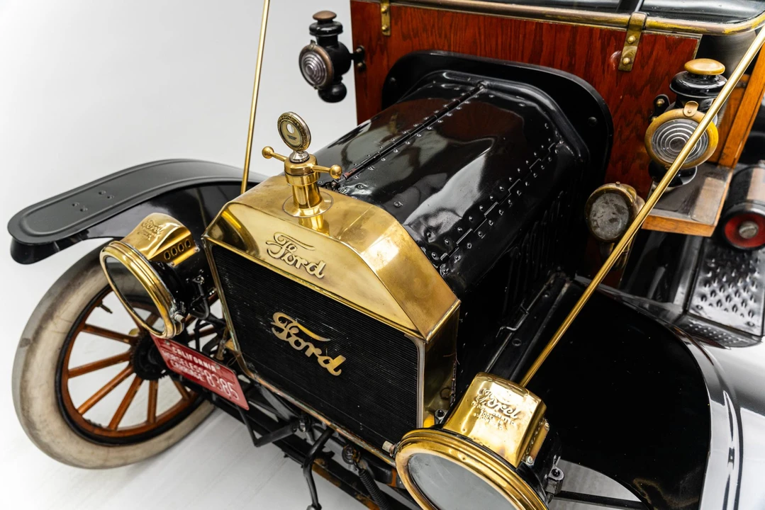 1915 Ford Model T Pickup & Model TT - Image 11 of 31