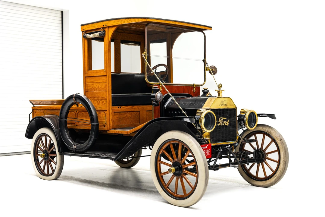 1915 Ford Model T Pickup & Model TT - Image 7 of 31