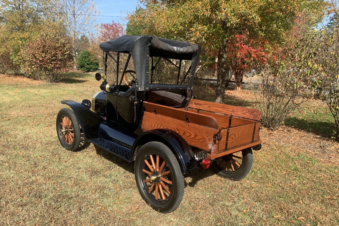 1915 Ford Model T Pickup & Model TT - Image 7 of 31