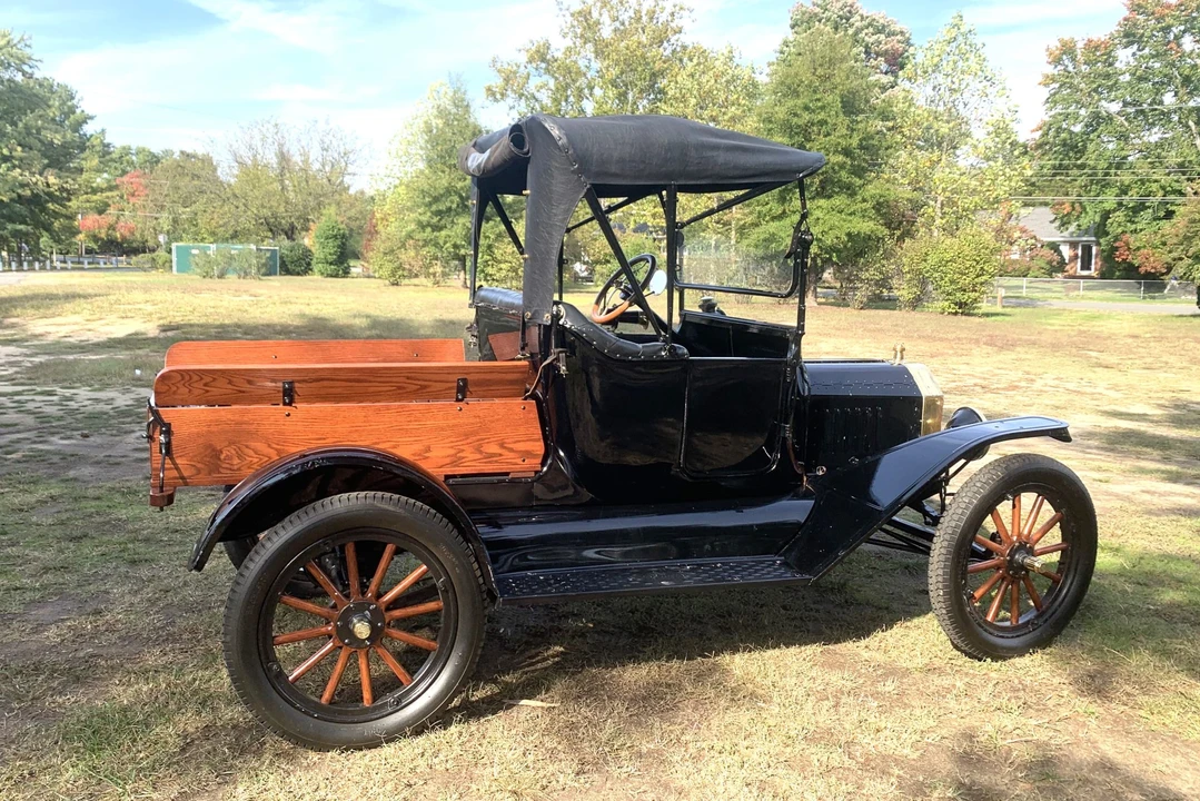 1915 Ford Model T Pickup & Model TT - Image 11 of 31