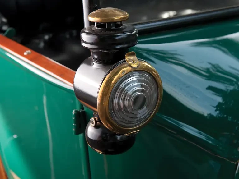 1915 Ford Model T Pickup & Model TT - Image 9 of 18