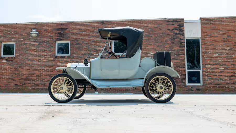 1915 Ford Model T - Image 2 of 16