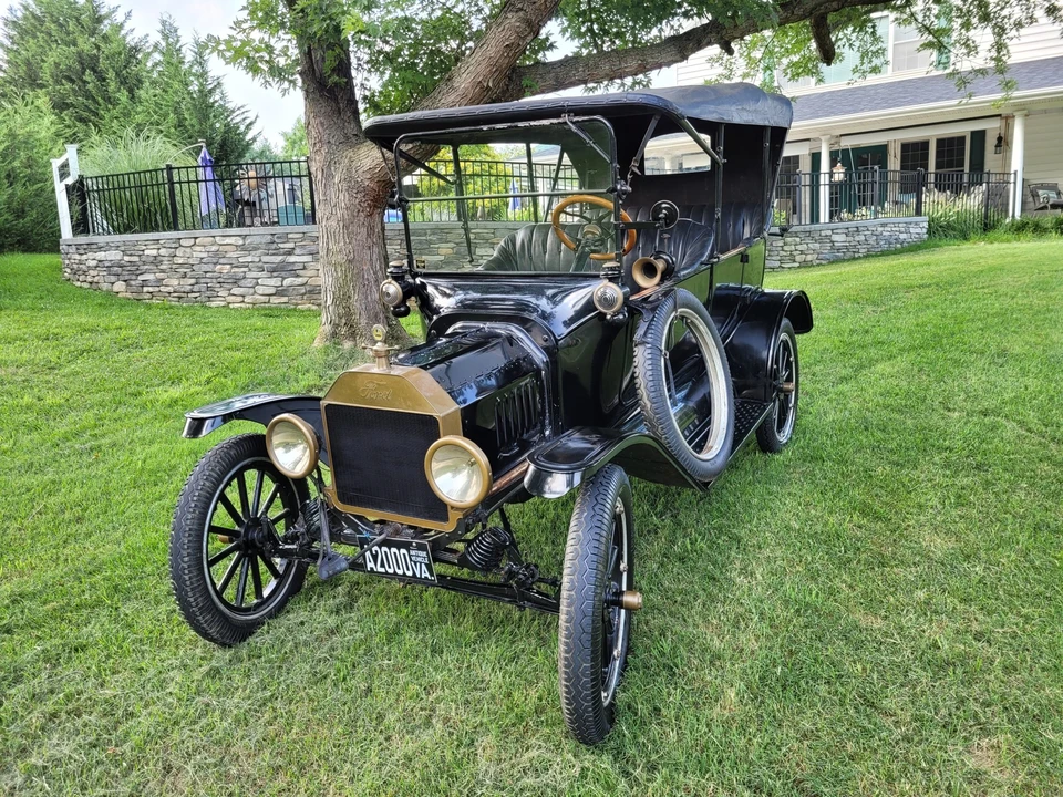 1915 Ford Model T - Image 2 of 31