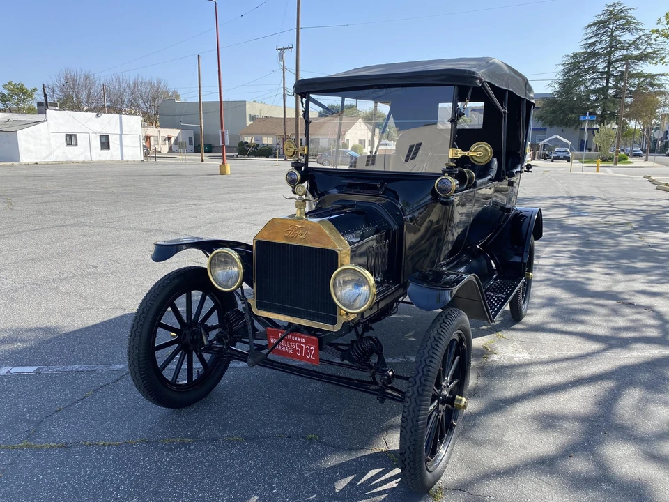 1915 Ford Model T - Image 3 of 31