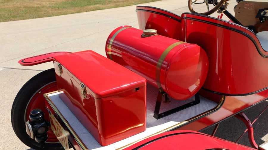 1915 Ford Model T Pickup & Model TT - Image 9 of 12
