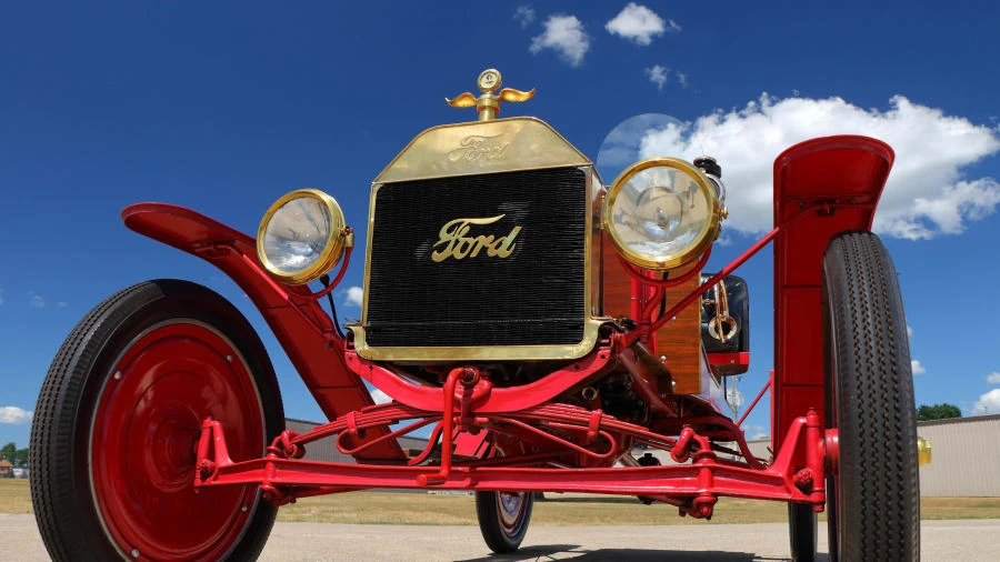 1915 Ford Model T Pickup & Model TT - Image 10 of 12