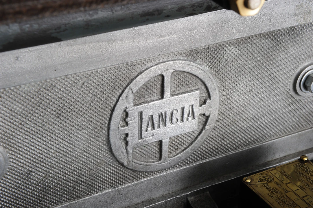 1915 Lancia - Image 3 of 15
