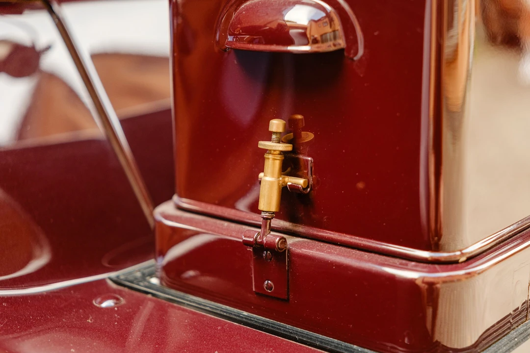 1915 Mercedes-Benz - Image 4 of 31