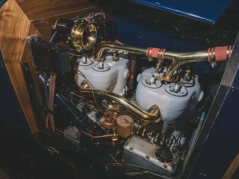 1915 Mercedes-Benz - Image 4 of 31