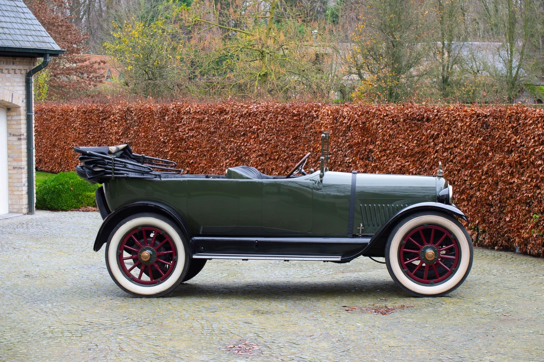 1915 Paige - Image 6 of 31