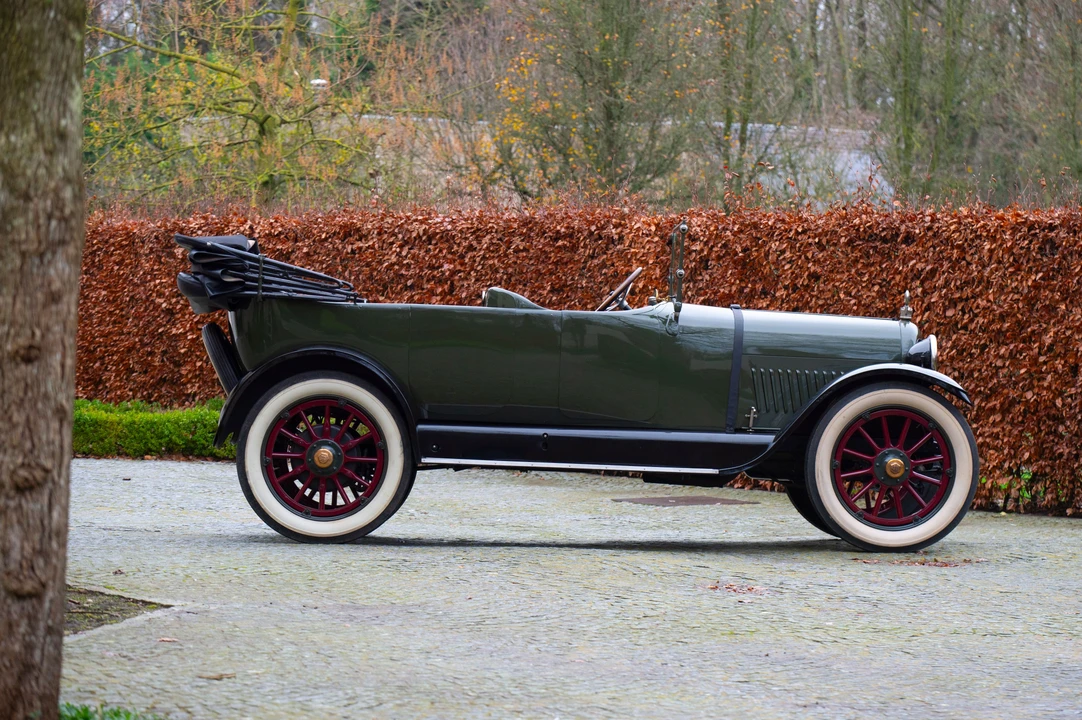 1915 Paige - Image 5 of 31