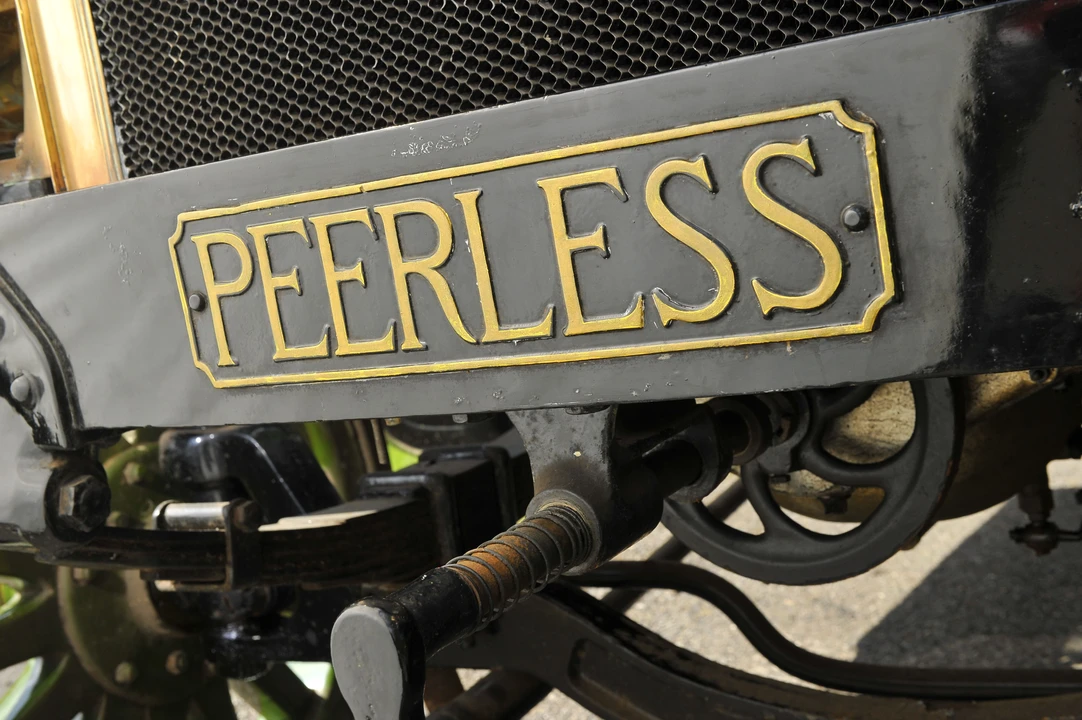 1915 Peerless - Image 2 of 19