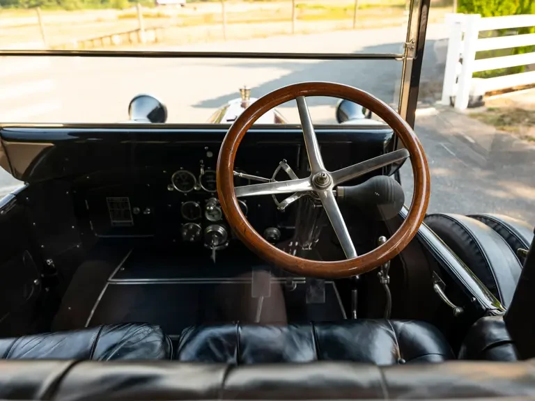 1915 Pierce-Arrow - Image 5 of 31