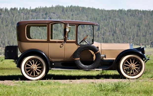 1915 Pierce-Arrow - Image 3 of 12